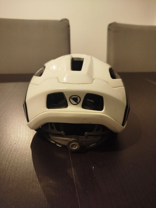 Vendo capacetes usados