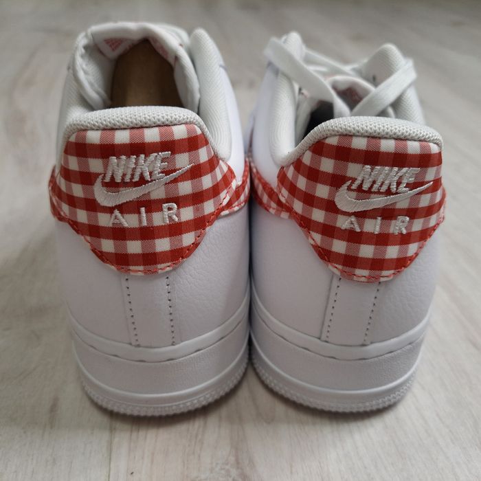 Оригінальні жіночі кросівки NIKE AIR FORCE 1 07 WHITE DZ2784-101