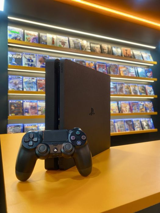 Консоль PlayStation 4 Slim 500gb + гра в подарунок!
