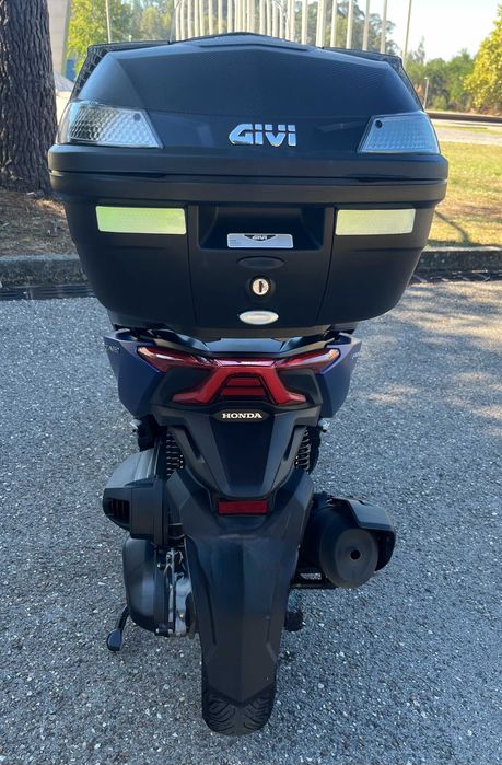 Vendo mota Honda Forza 350 de 2023