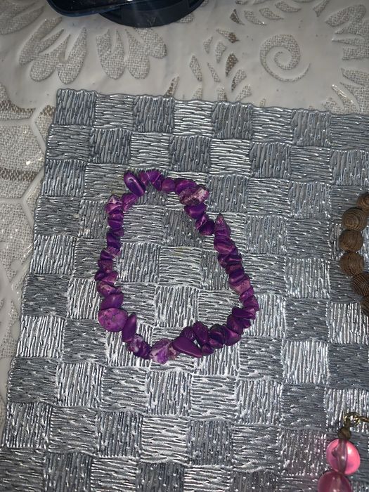 Лот біжутеріі ,дуже практична і гарна