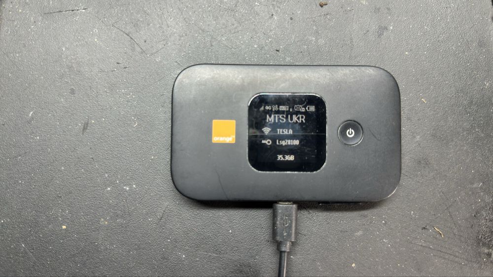 Мобільний роутер HUAWEI  E5577C