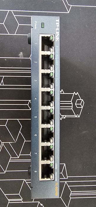 TP-Link 8-Port Gigabit Switch64551529105667120