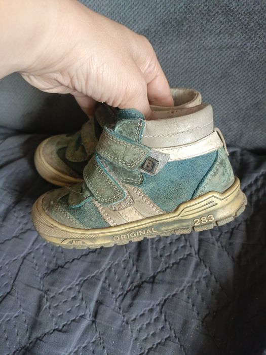 Buty chłopięce rozmiar 24