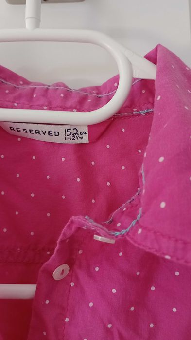 Różowa koszula z kołnierzykiem 152