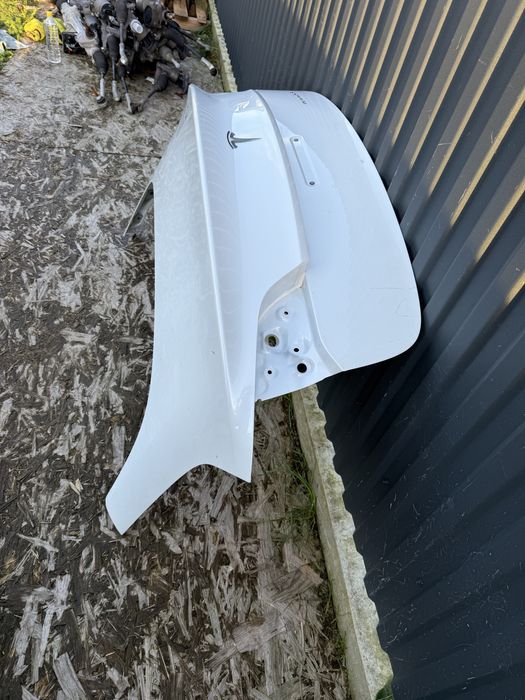 Кришка багажника Tesla model 3 M3 ляда кляпа