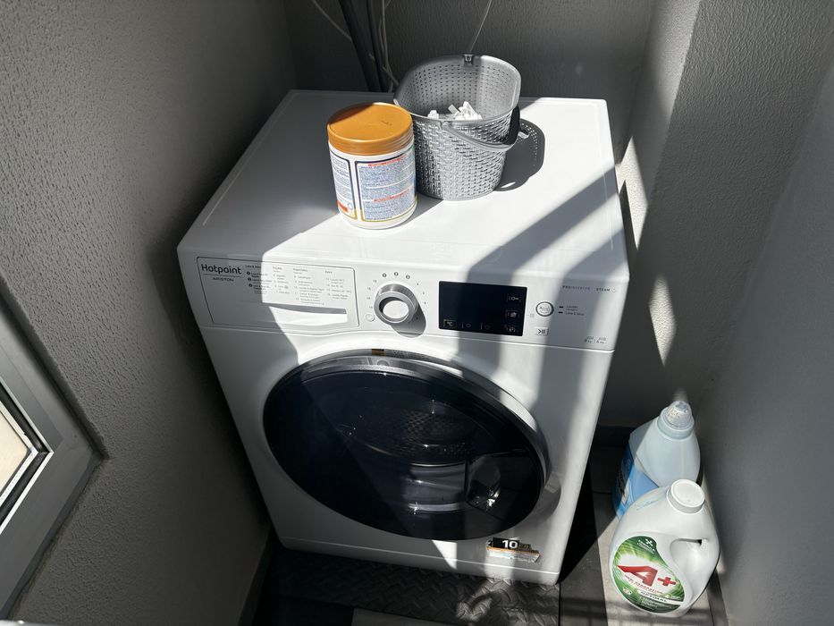 Maquina de Lavar e Secar Roupas Ariston Hotpoint NOVA