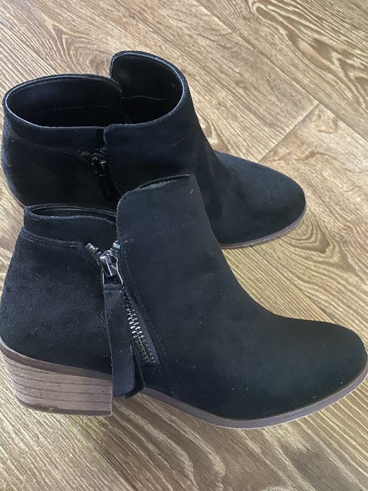 Ботинки весенние,в очень хорошем состоянии 37 разем