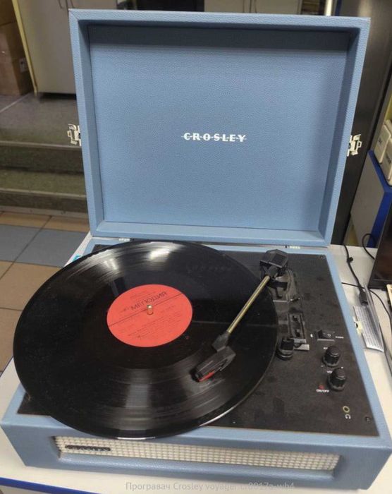Виниловый проигрыватель Crosley Voyager (Washed Blue) (CR8017A-WB4)
