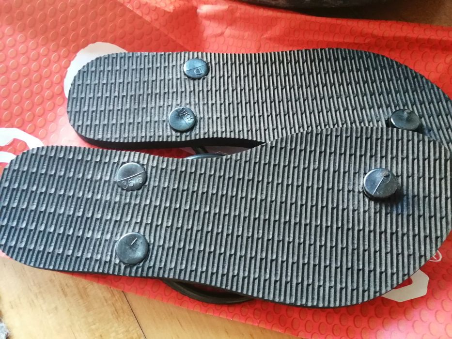 Havaianas pretas