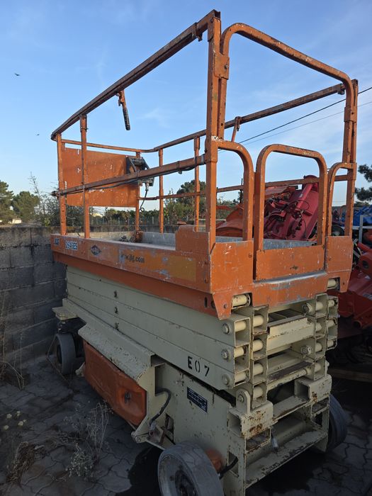 Plataforma Elevatória JLG 2646ES – 10m Altura de Trabalho