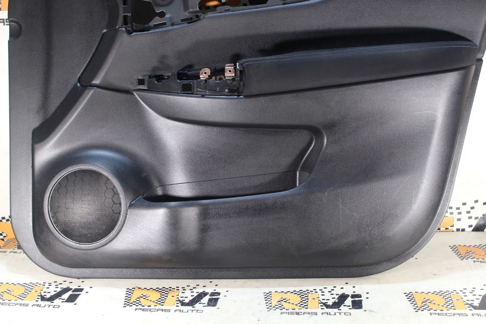 Forra porta / quartela frente direita NISSAN Qashqai II (J11)