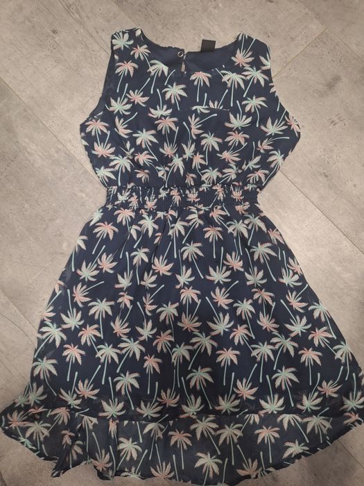 Sukienka letnia 134/140 KiK