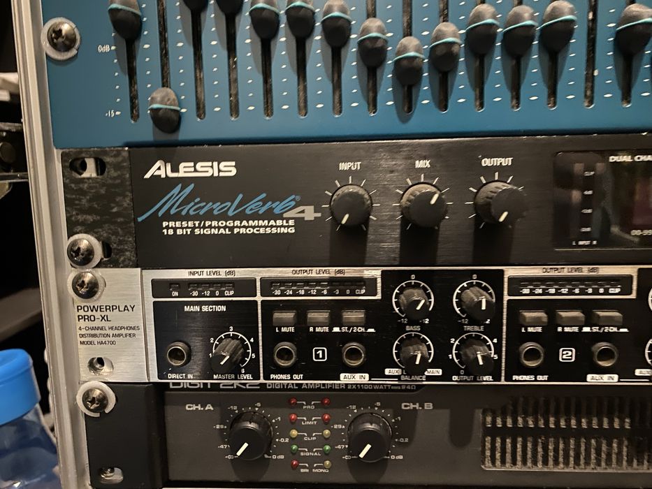 Processador de voz Alesis