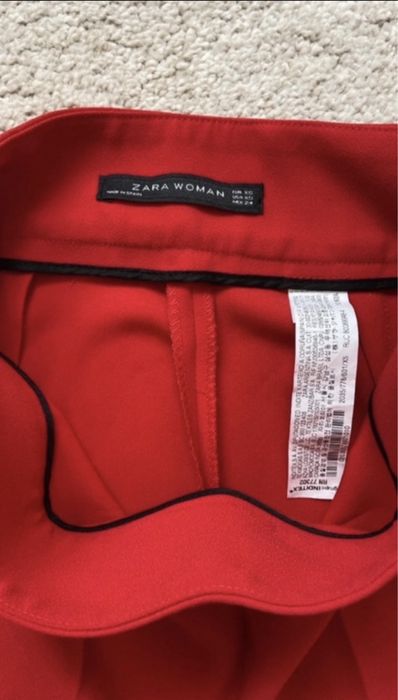 Calças da Zara vermelhas