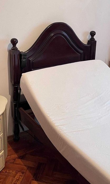 Cama articulada usada