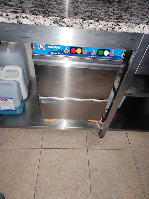 RECHEIO LOJA em bom estado de conservação!!!