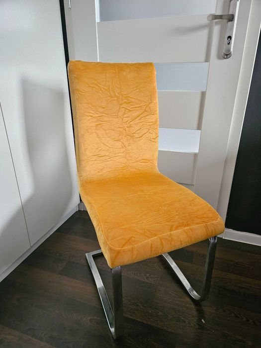 Pokrowce na krzesła miękkie welurowe musztardowe 4 sztuki komplet