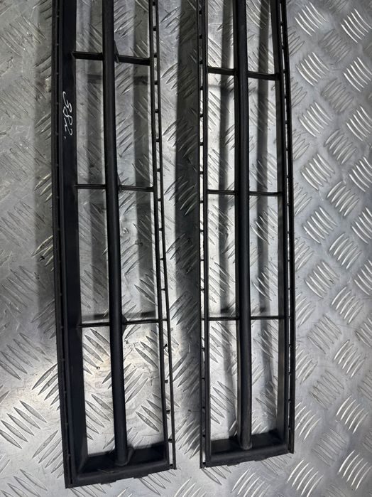 Решетка бампера центральная Skoda Fabia 1  99- 6Y0853677A