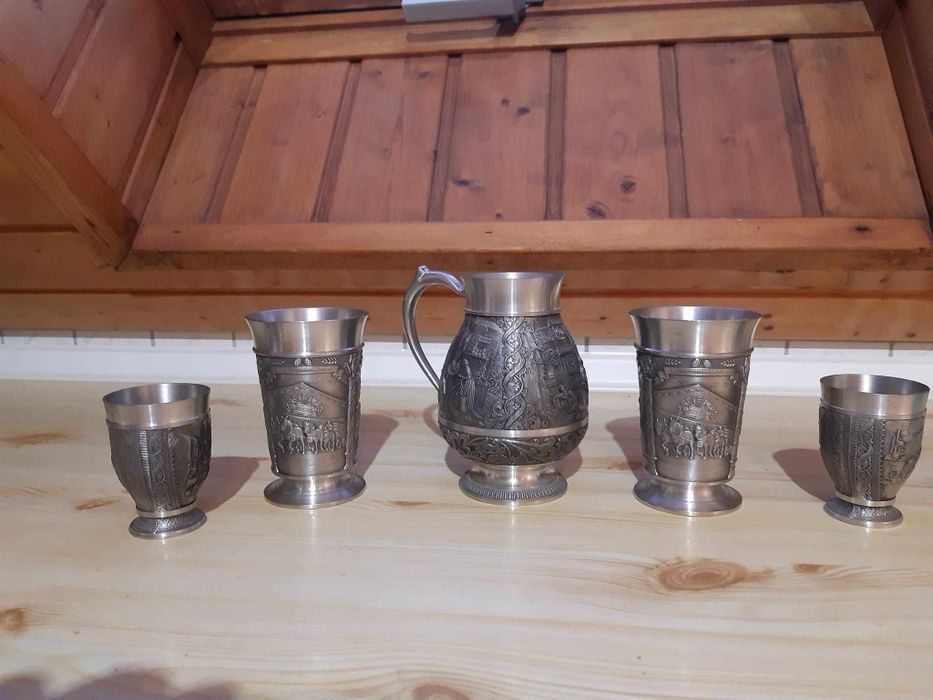 Oryginalny komplet do wina