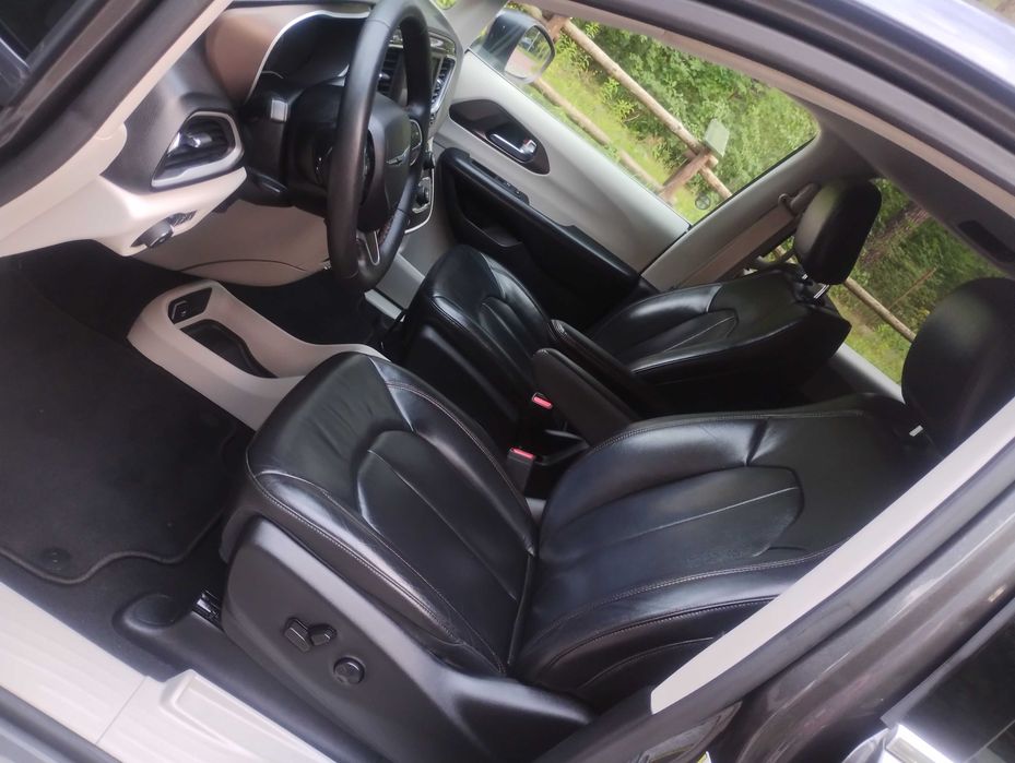 Chrysler Pacifica 2022 38tys.km