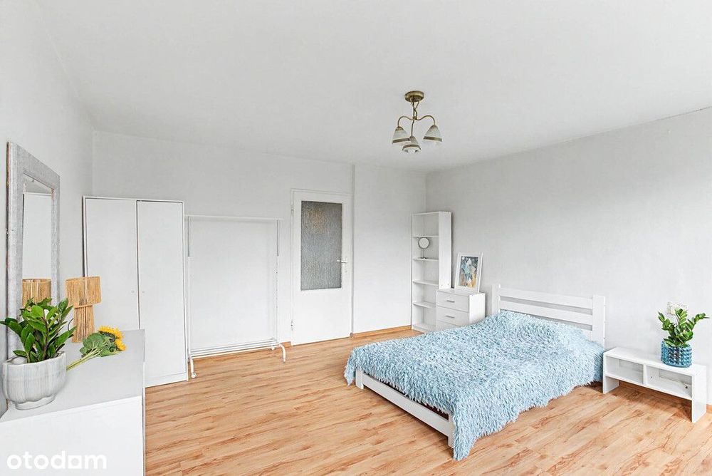 Warszawa, Śródmieście | 27,71 m²  | winda | KW |