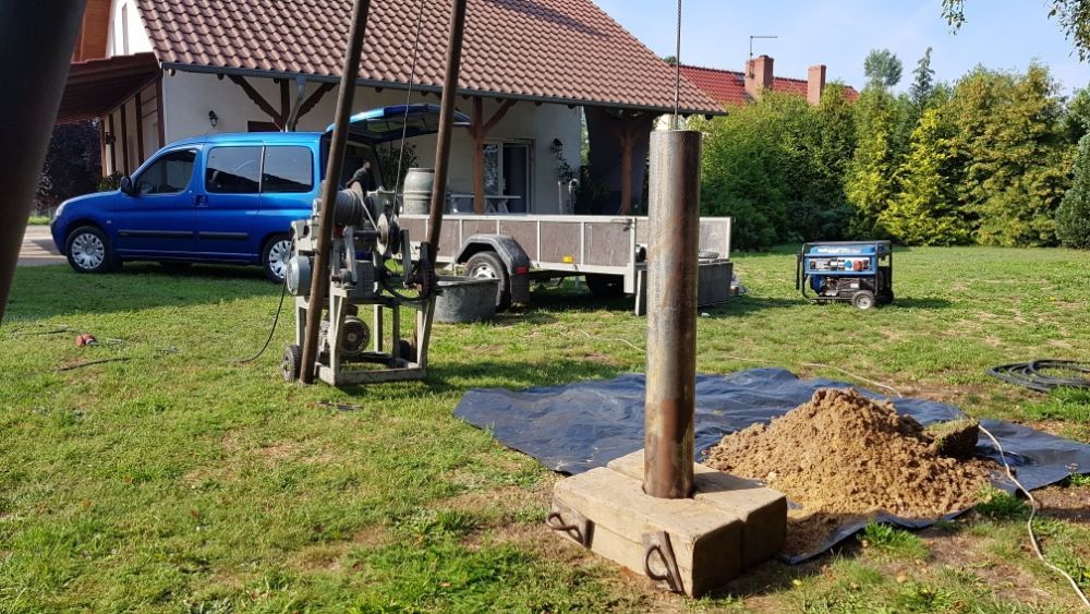 Wiercenie studni  ( studnie abisyńskie , głębinowe )