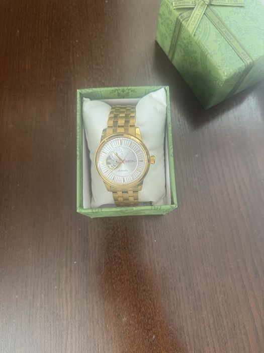 Годинник Seiko, механічний, водонепроникний.