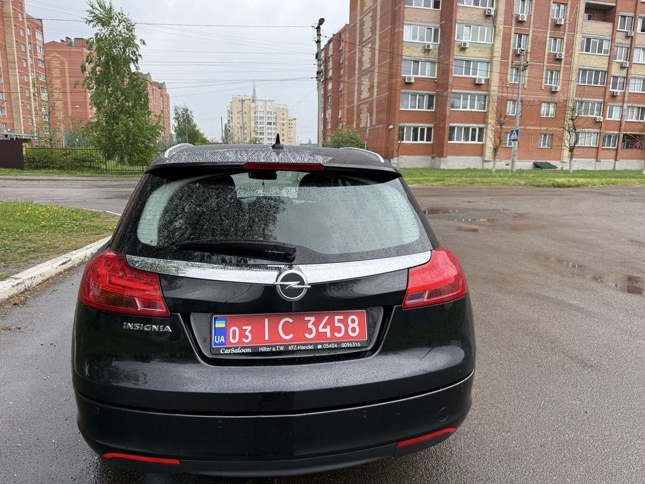 Opel Insignia з Німеччини Розмитнена