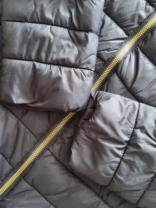 Куртка на дівчинку