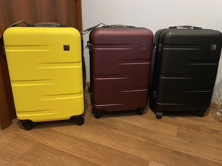 Поліпропілен Сумка Валіза Велика і інш Чемодан купити Wings Вінгс Київ