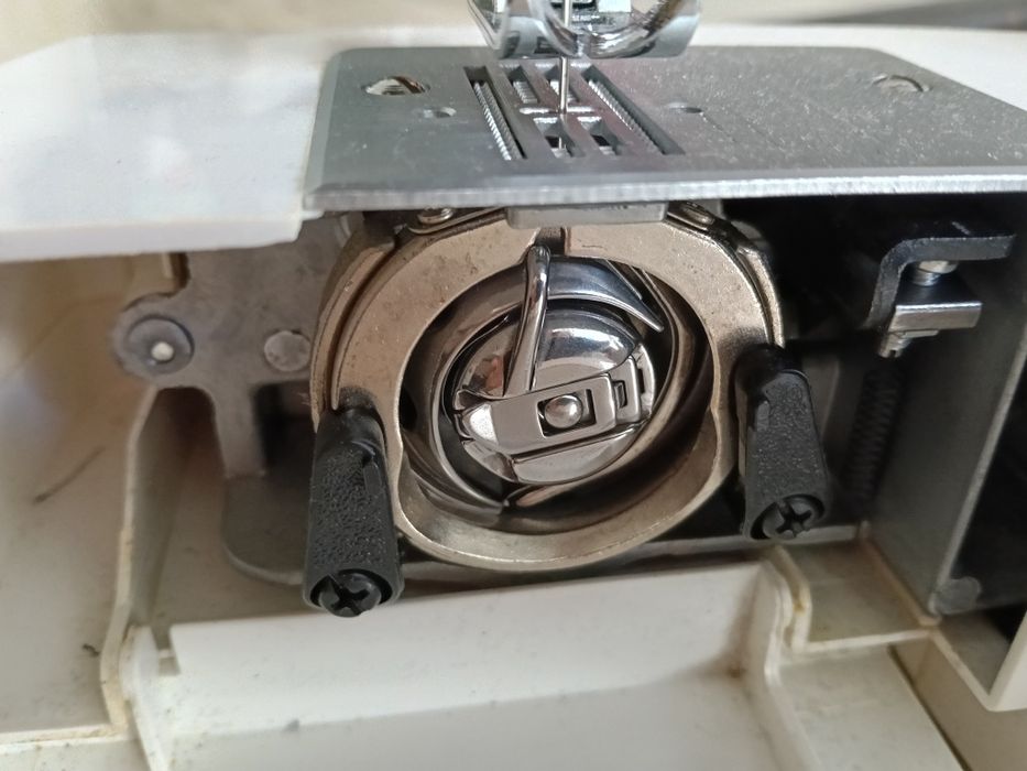 Maquina de costura JOCEL