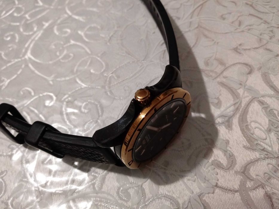 Продам Orient er1v001b