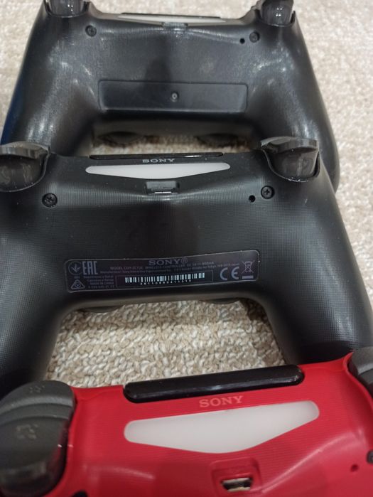 Оригінальні геймпади Sony DualShock 4 V2 для PS4 / PC