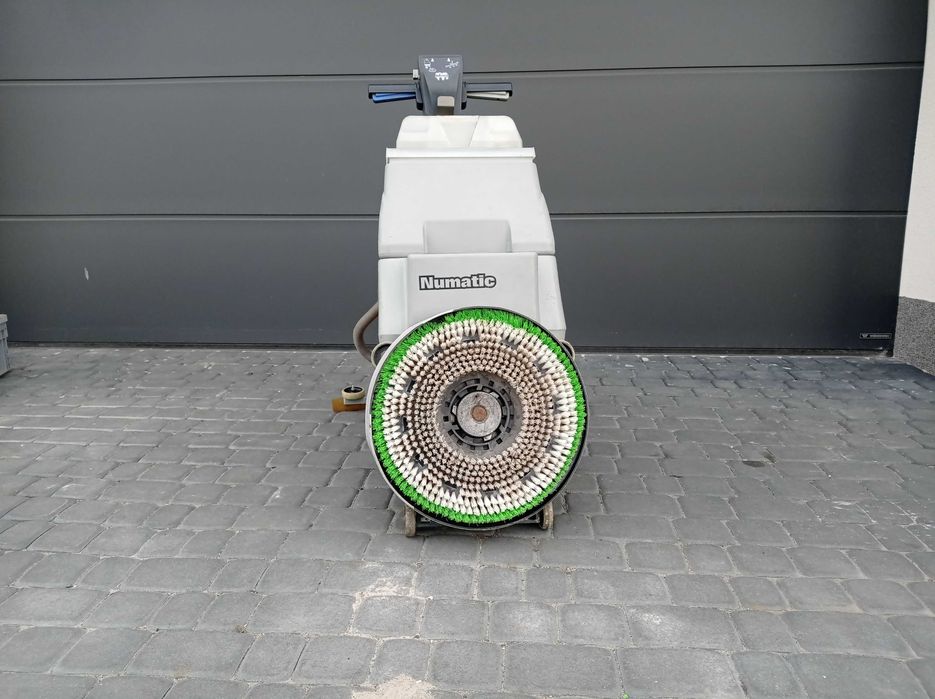Szorowarka Numatic  TT345  S  230V/maszyna czyszcząca
