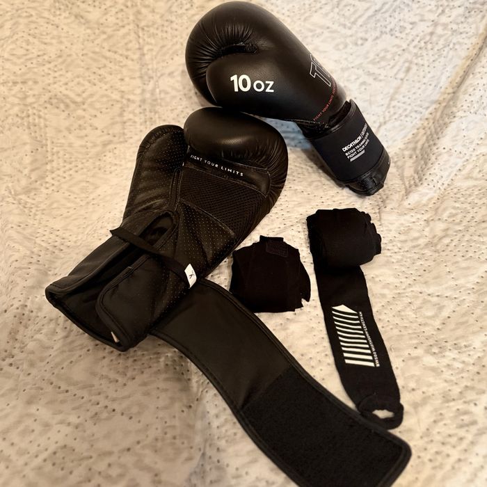 Saco de Boxe Leather Edition Pés/Punhos 50Kg 160cm + Luvas 10oz + Ligaduras