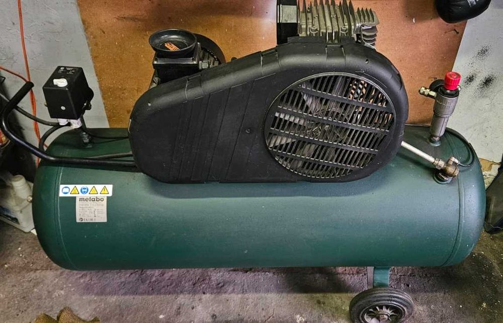 Sprzedam kompresor Metabo Mega 520-200 D