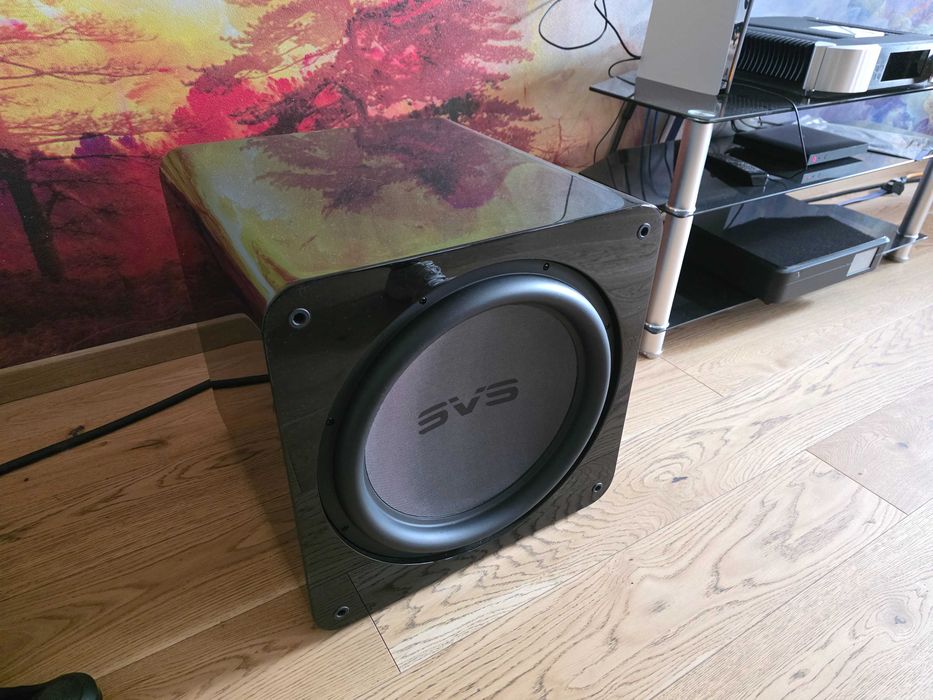 SVS SB-17 Ultra Revolution