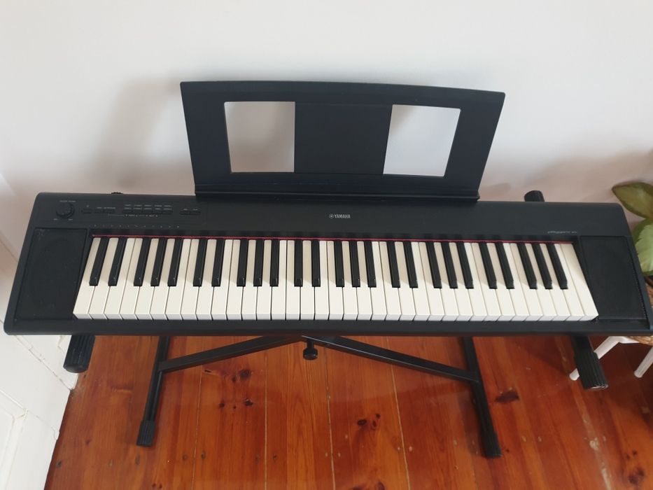 Piano Yamaha NP 13