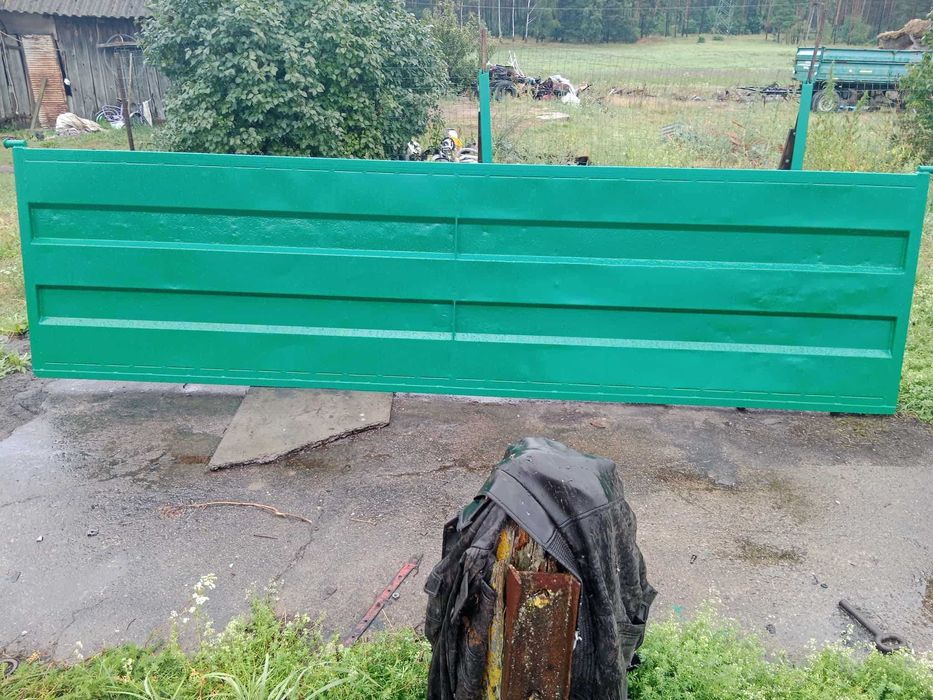 Sprzedam burty do przyczepy Awarol