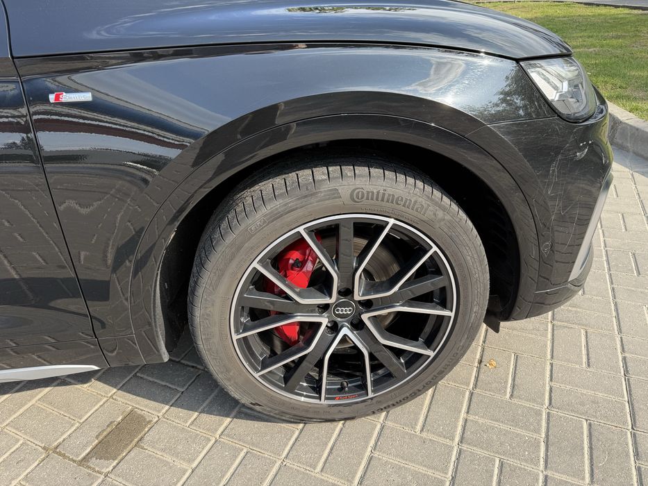 Автомобіль ауді q5 3,0дизель 2020року