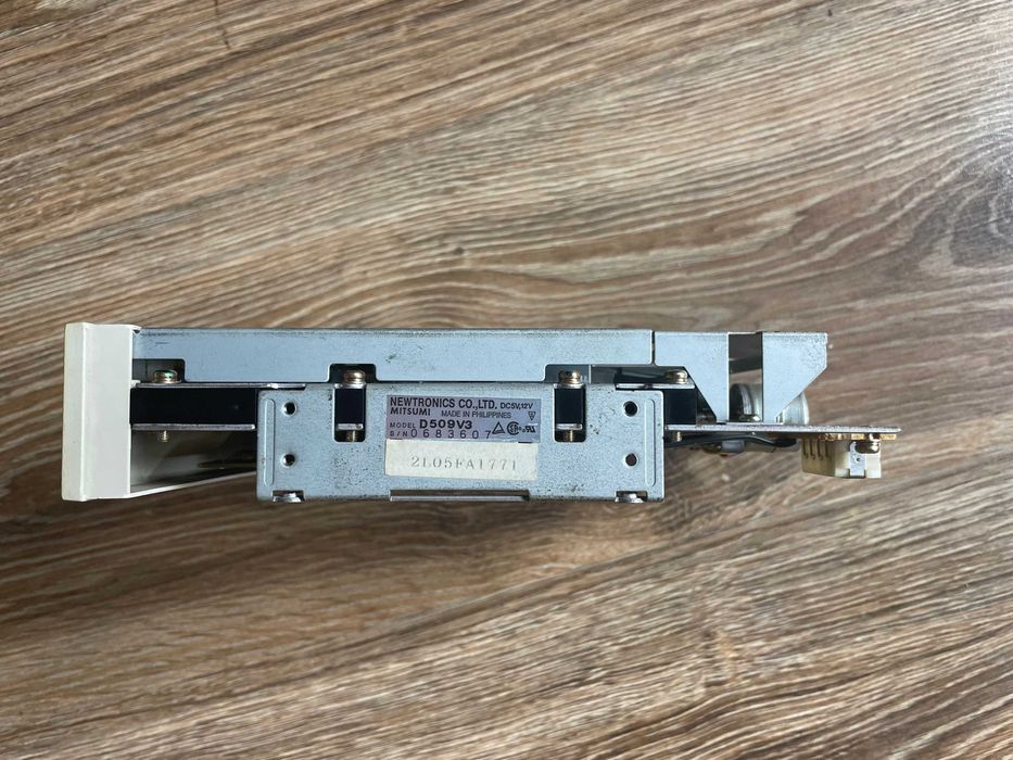 Stacja dyskietek 5,25” – MITSUMI Model: D509V3 – retro hardware
