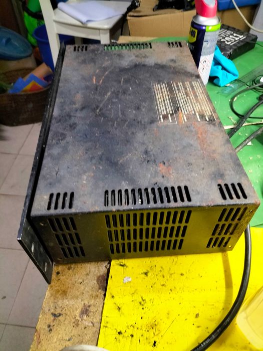 Amplificador 2 saidas