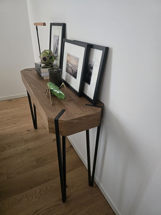 Mesa de apoio madeira e metal preto