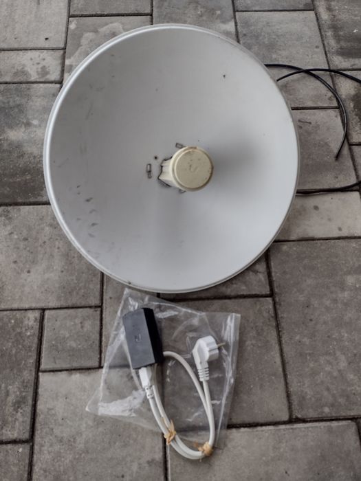 Antena UBIQUITI zewnętrza kierunkowa internet radiowy zasilacz