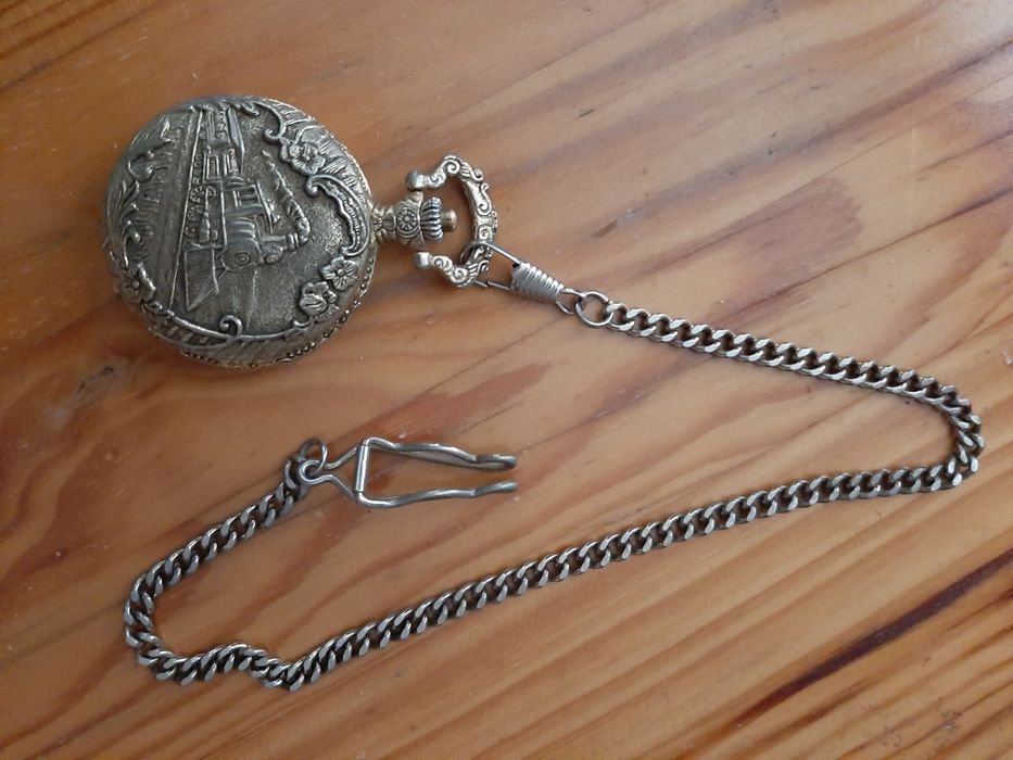 Relógio de bolso Diplomate c/ corrente
