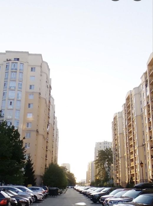 Паркомісце. Жк Чайки
