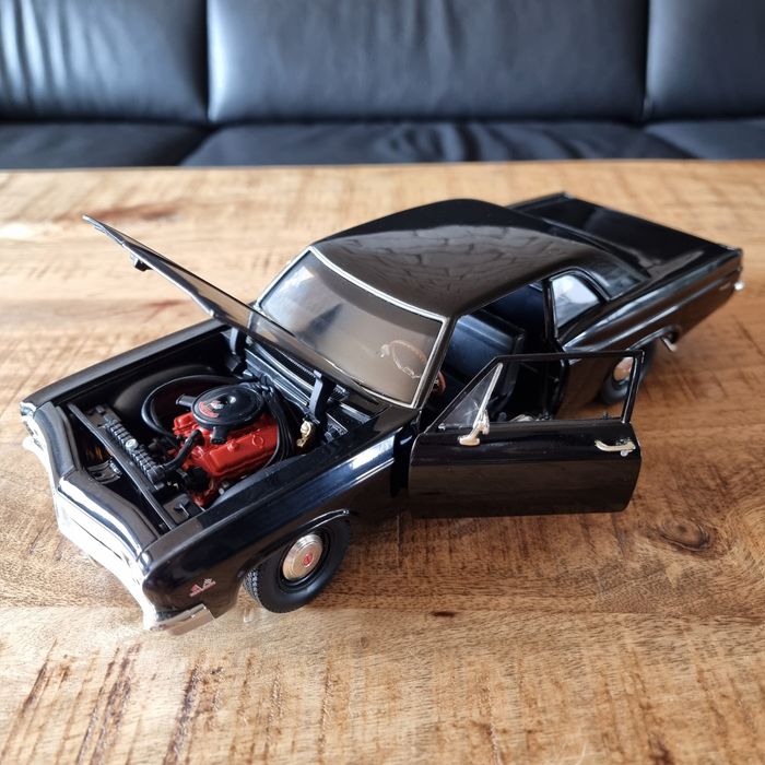 Chevrolet Biscayne 66 ERTL American Muscle 1:18