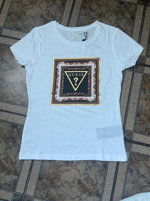 T-shirt, koszulka Guess
