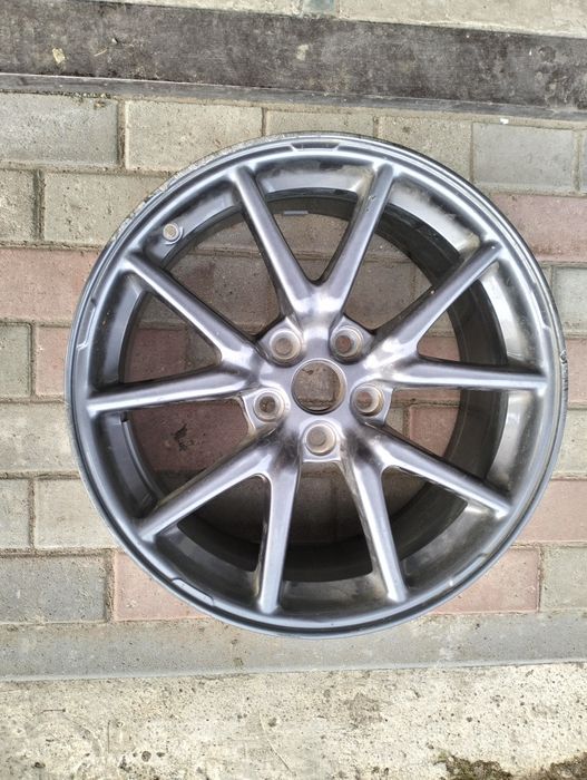 Продам диск колісний тесла моделі 3